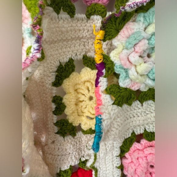 Vintage Cottagecore Knitted Blanket Vest - Picture 3 of 4